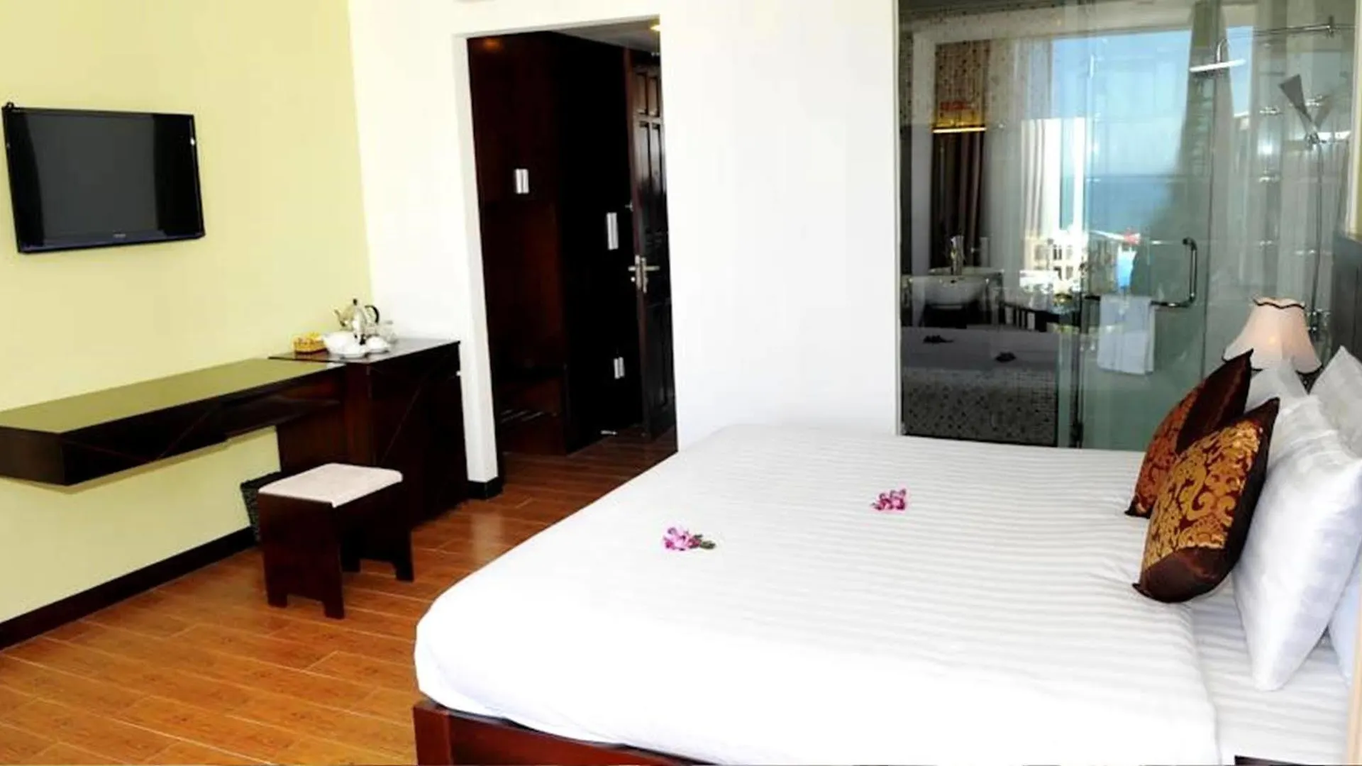 ***  Dragon Sea Hotel Da Nang Vietname